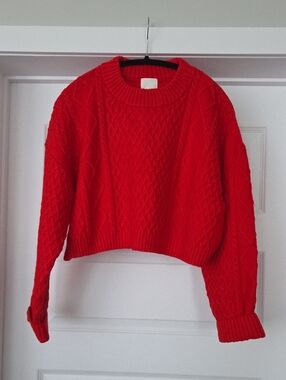 H&M Cropped Red Cable-Knit Crewneck Sweater - Size L
